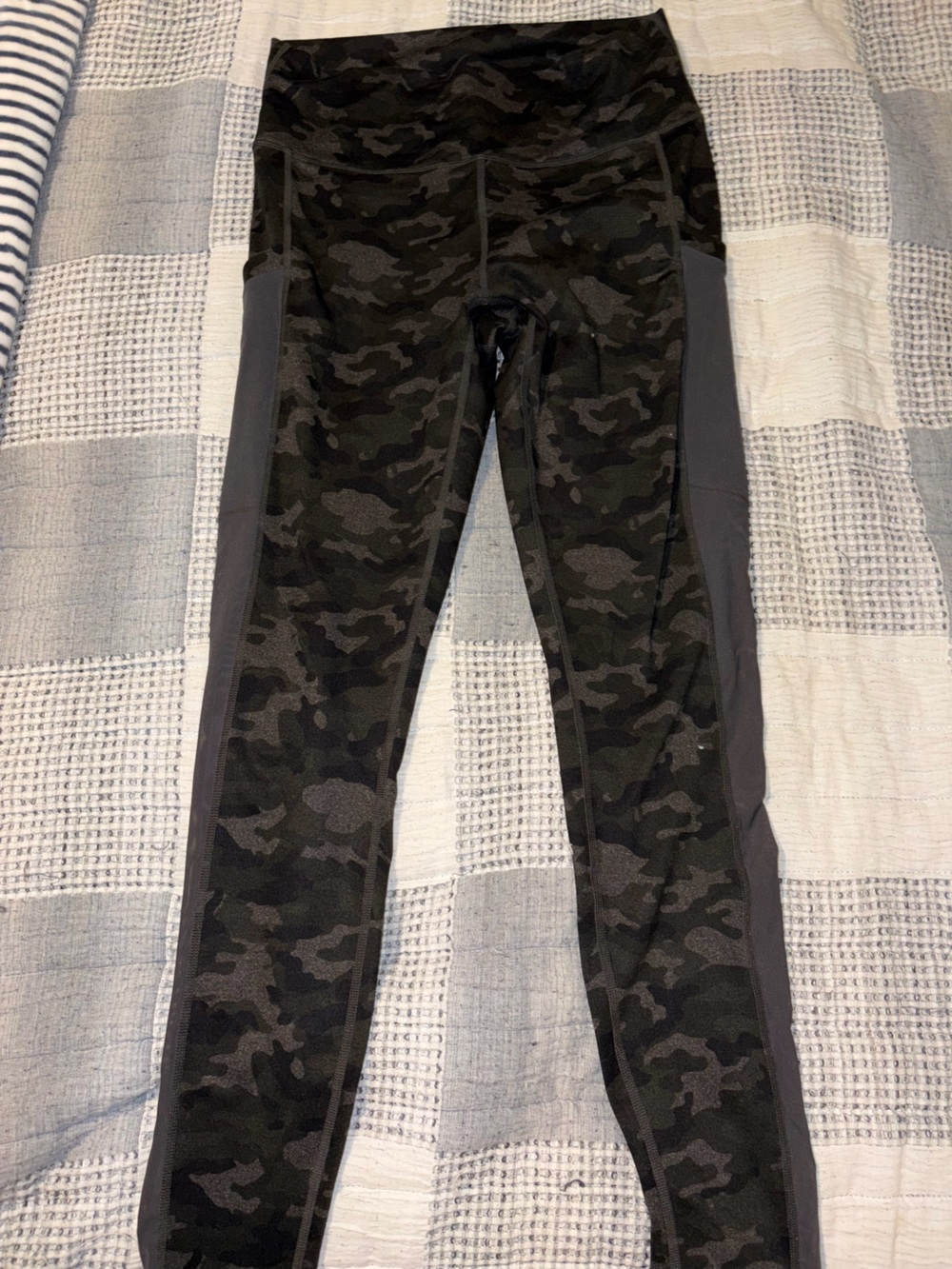 Fabletics leggings - Picture 2 of 2